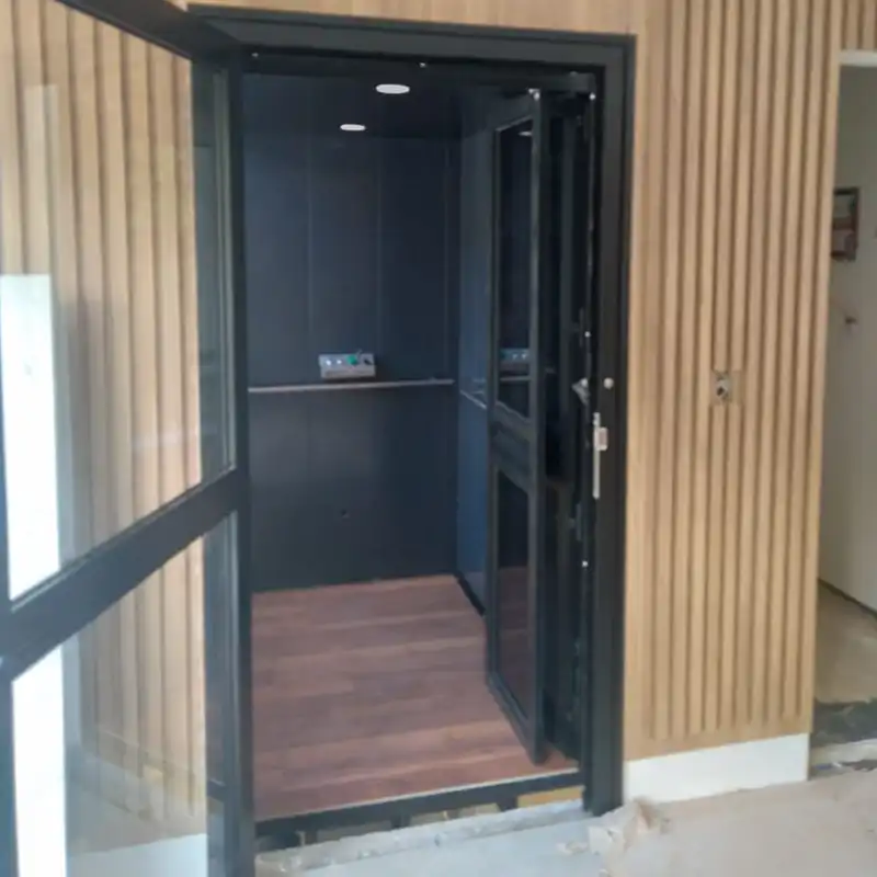 Plataforma com Portas nos Pavimentos
